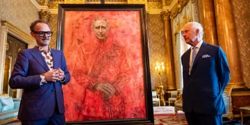 Artist Jonathan Yeo and King Charles III at the unveiling of artist Yeo's portrait of the King, in the blue drawing room at Buckingham Palace, London.